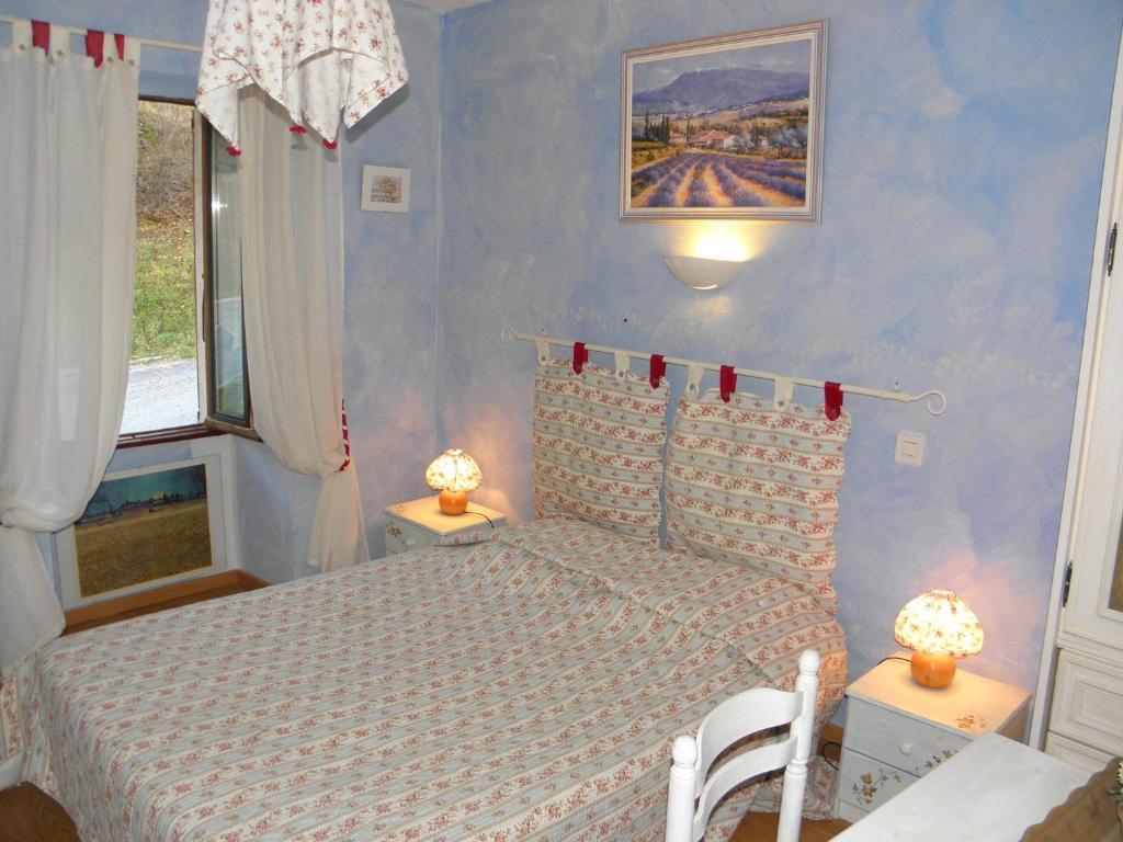 Gite Auberge Les Terres Blanches De Meolans Phòng bức ảnh