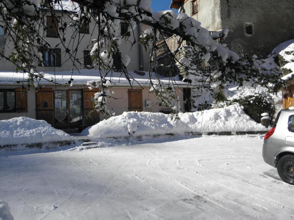 Gite Auberge Les Terres Blanches De Meolans Ngoại thất bức ảnh